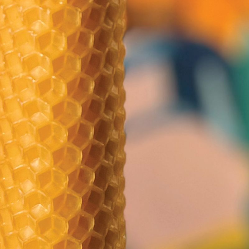 Saryan Collection Limited Edition | 100% Armenian Beeswax Candle - Image 3